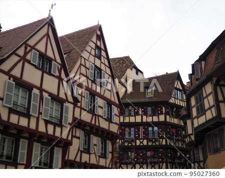 in the town of Colmar 95027360