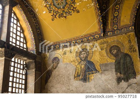 土耳其伊斯坦布爾聖索菲亞大教堂內牆上的 Deesis 馬賽克 95027718
