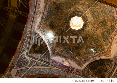 Inside the chapel of the Eski Mosque in the old town of Edirne, Turkey Inside the chapel of the Eski Mosque in the old town of Edirne, Turkey 95028110
