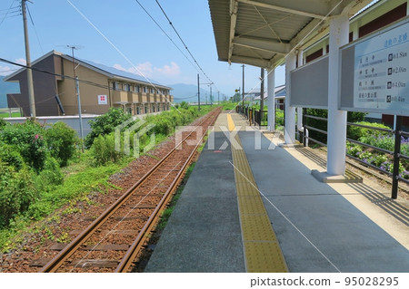 夏季的東奧巴馬站,福井 夏季的東奧巴馬站,福井 95028295