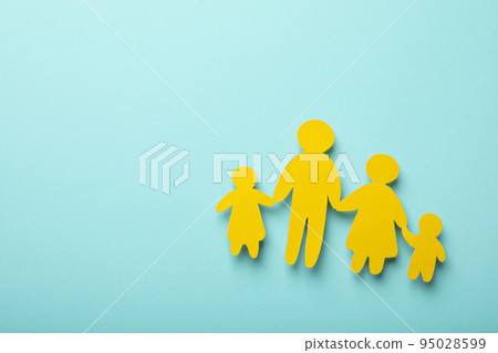 Concept of family during war, war in Ukraine 95028599