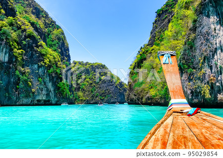 View of Loh Samah Bay in Phi Phi island, Thailand. View of Loh Samah Bay in Phi Phi island, Thailand. 95029854