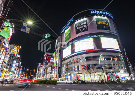 Night view of Shinjuku "Alpen TOKYO" and Yasukuni Street Night view of Shinjuku "Alpen TOKYO" and Yasukuni Street 95031046