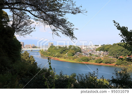 從瀨田川和石山寺[滋賀縣大津市] 95031079