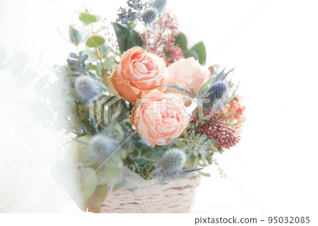 Arrangement of a rose Arrangement of a rose 95032085
