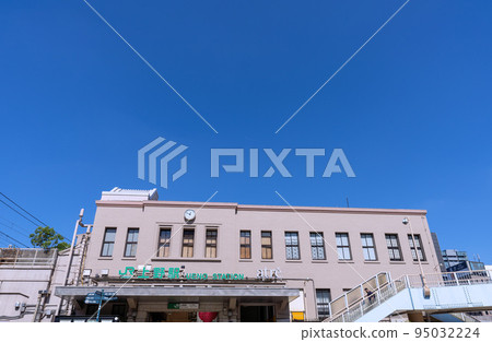 Tokyo cityscape in Japan Seeing Ueno Station (Hirokoji Exit) etc. 95032224