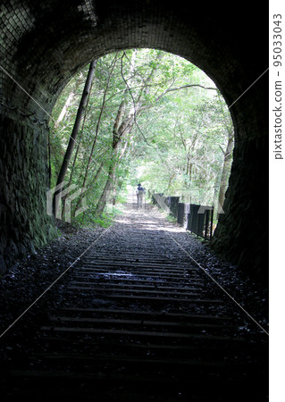 廢棄的福知山線隧道 95033043