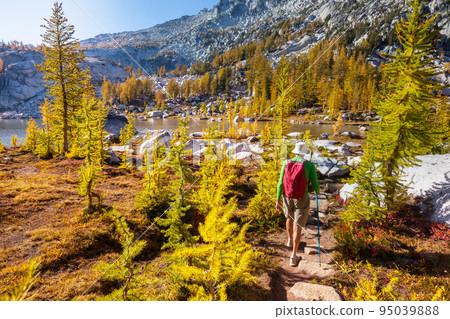 Hike in autumn season Hike in autumn season 95039888