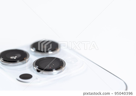 Replacement smartphones and bloated cameras Replacement smartphones and bloated cameras 95040396