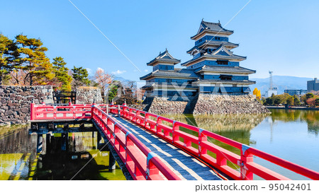 松本城(秋天) 松本城(秋天) 95042401
