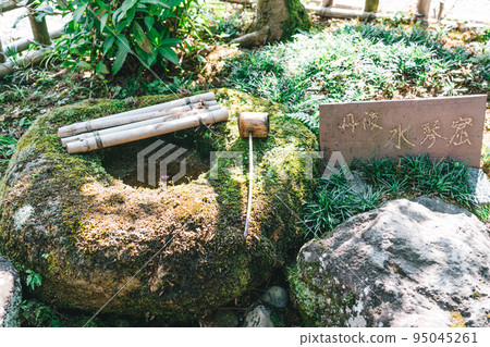 The sound of water in Tanba 95045261