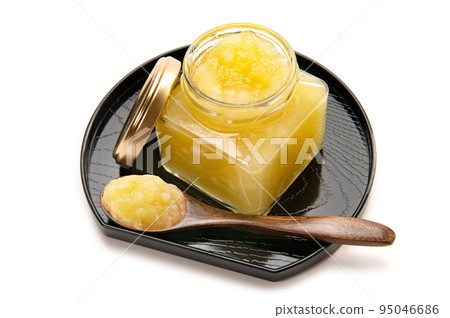 homemade apple jam 95046686