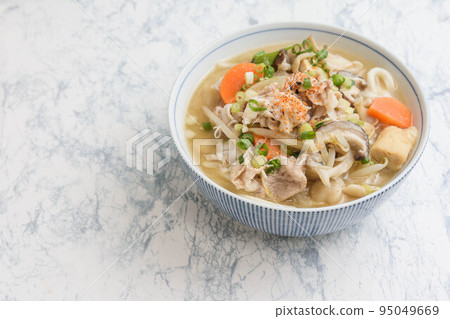 Udon noodle broth Udon noodle broth 95049669
