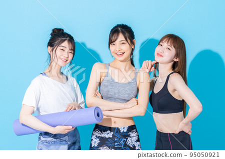 Young woman in sportswear Young woman in sportswear 95050921