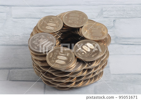 coin tower from above 95051671