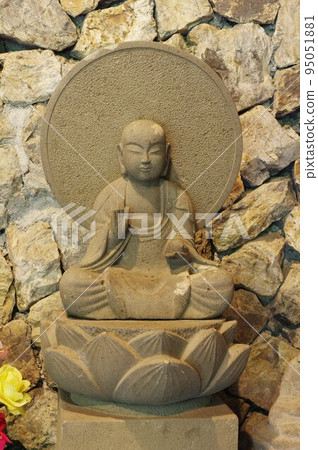 信州工匠大師守谷貞治的文化財產 長壽地藏菩薩石佛像（長野縣木曾福島） 95051881