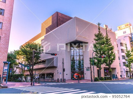 日本橫濱市景 橫濱關內站旁的關內廳景觀 95052764