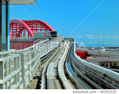 Kansai/Osaka/Kobe Port Liner/Vehicle going to the exciting Portopia Ohashi Bridge/Kobe City, Hyogo Prefecture (2) 95053158