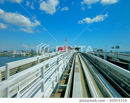 Kansai/Osaka/Kobe Port Liner/The exciting view of Portopia Ohashi Bridge/Kobe City, Hyogo Prefecture (1) 95053159