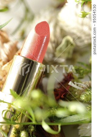 鮮花和口紅 95054530