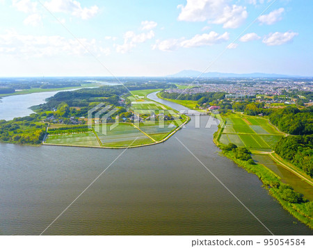 Ushikuma early morning Ushikuma early morning 95054584