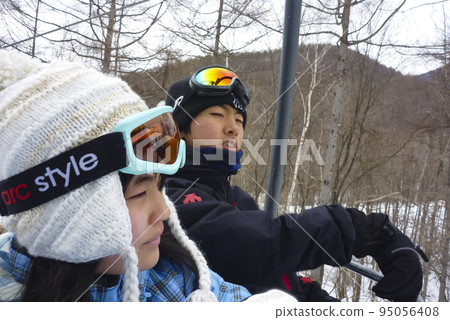 Ski resort lift 95056408