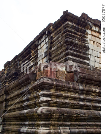 Architecture of ancient temple complex Angkor, Siem Reap 95057077