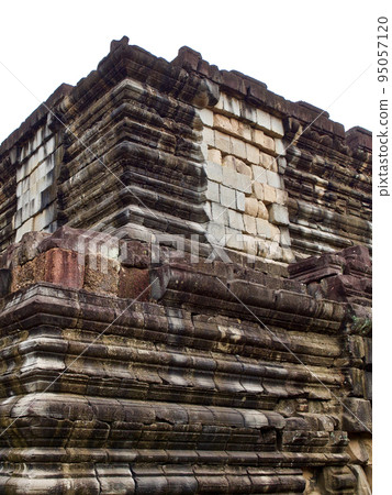Architecture of ancient temple complex Angkor, Siem Reap 95057120