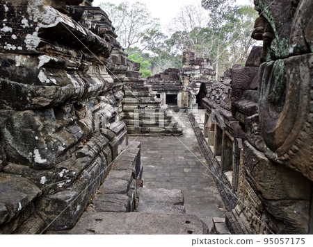 Architecture of ancient temple complex Angkor, Siem Reap 95057175