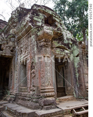 Architecture of ancient temple complex Angkor, Siem Reap Architecture of ancient temple complex Angkor, Siem Reap 95057540