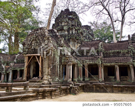 Architecture of ancient temple complex Angkor, Siem Reap Architecture of ancient temple complex Angkor, Siem Reap 95057605