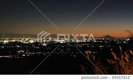 關東平原秋天的黃昏 95057812