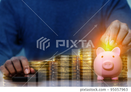 Investor online saving concept Investor online saving concept 95057963