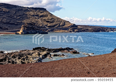 Atlantic View of Charco de los Clicos - Lanzarote. Canary Islands Spain Atlantic View of Charco de los Clicos - Lanzarote. Canary Islands Spain 95059455