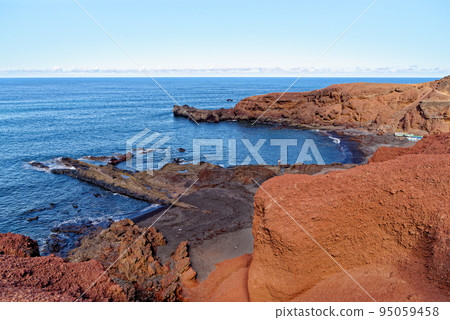 Atlantic View of Charco de los Clicos - Lanzarote. Canary Islands Spain Atlantic View of Charco de los Clicos - Lanzarote. Canary Islands Spain 95059458