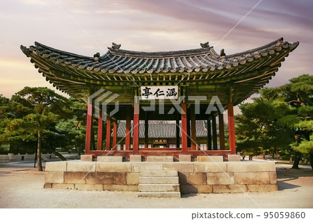 Changgyeonggung Palace outing Changgyeonggung Palace outing 95059860