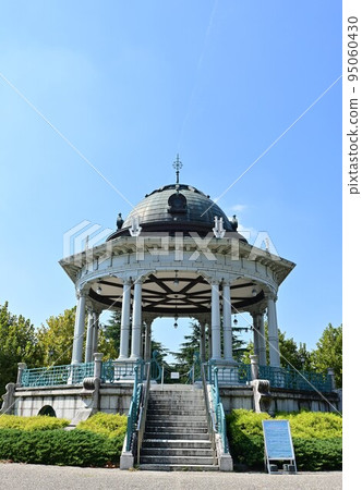 鶴舞公園的松學堂（名古屋市昭和區） 95060430