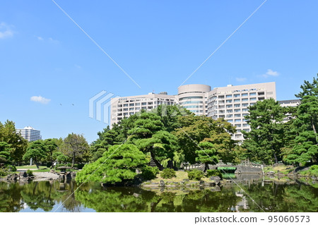 Kochogaike Pond in Tsurumai Park (Showa Ward, Nagoya City) Kochogaike Pond in Tsurumai Park (Showa Ward, Nagoya City) 95060573