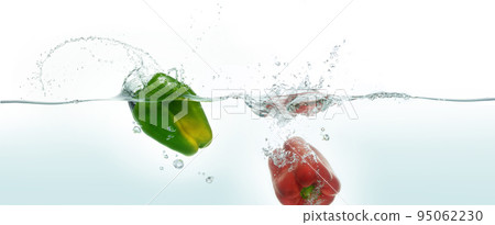 Two peppers splashing in water, Two peppers splashing in water, 95062230