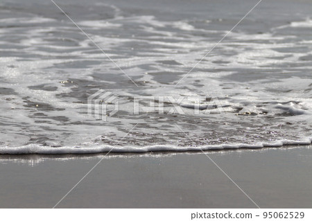 Surging waves Surging waves 95062529