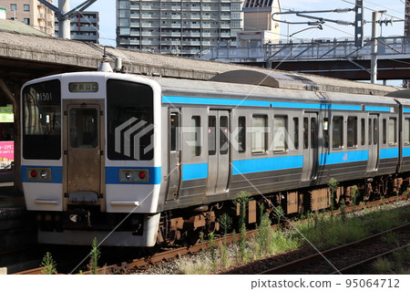 [JH] Nagasaki Main Line 415 series stainless steel car (Former Joban Line car: Tosu ⇔ Hizen Yamaguchi) 95064712