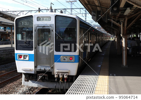 [JH] Nagasaki Main Line 415 series stainless steel car (Former Joban Line car: Tosu ⇔ Hizen Yamaguchi) 95064714