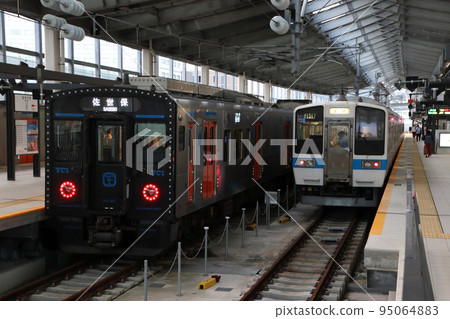 長崎幹線415系列不銹鋼車(長崎⇔諫早) 長崎幹線415系列不銹鋼車(長崎⇔諫早) 95064883