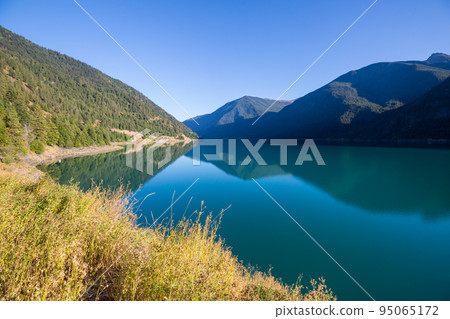 Mountains lake Mountains lake 95065172