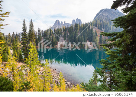 Mountains lake Mountains lake 95065174