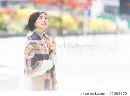 Female portrait 95065270