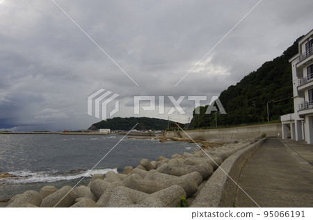 Minamichita Town Aichi Prefecture Sky just before the typhoon 95066191