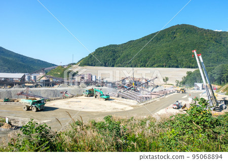 Dam under construction (Naruse Dam) 95068894