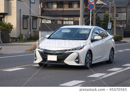 Sedan car road driving 95070565