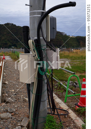 臨時電源 95073251